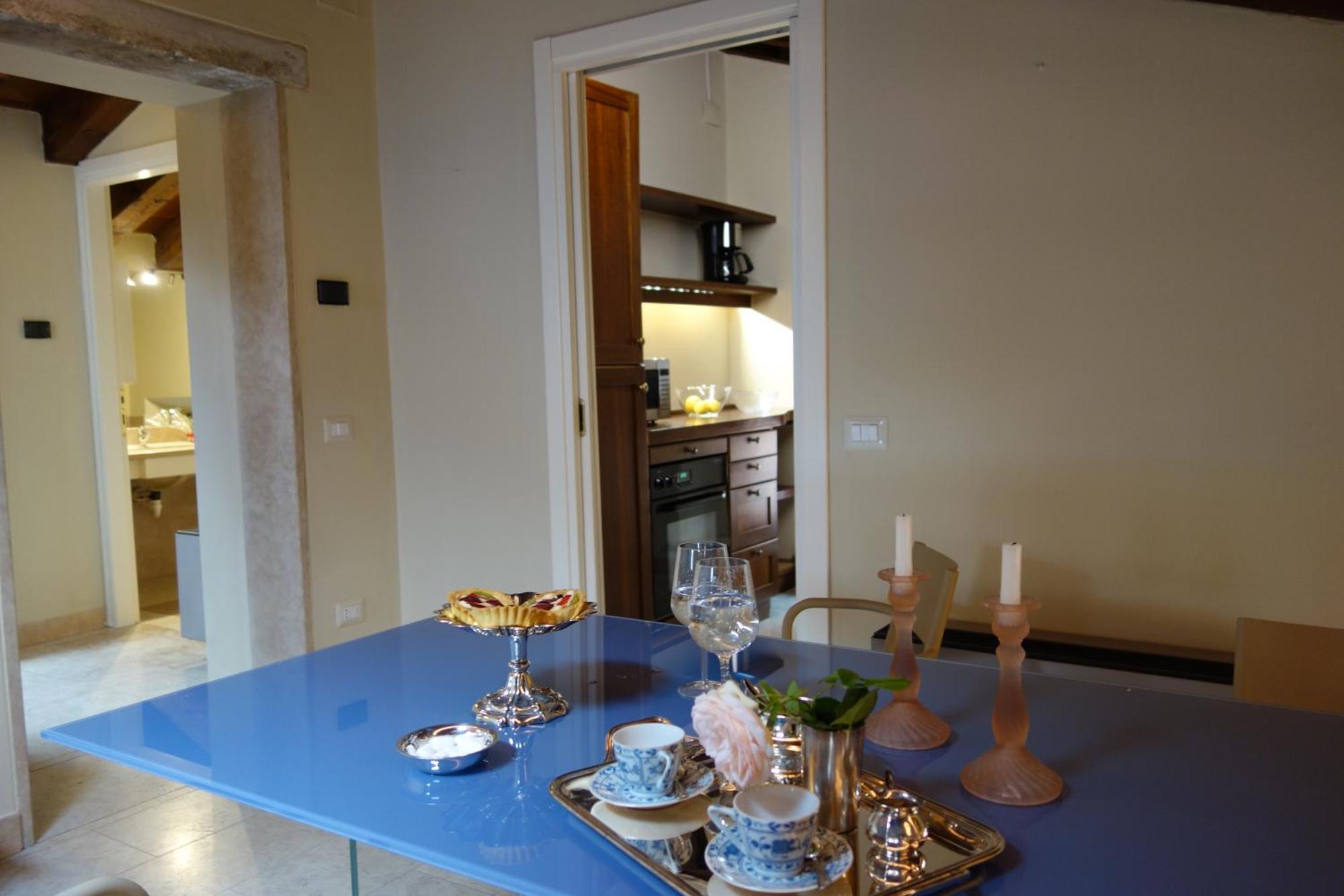 Corte San Luca Apartments Bardolino Ruang foto